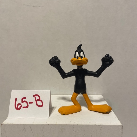 Toys | Vintage 1991 Warner Bros Daffy Duck Figure Toy Figurine 3 | Poshmark